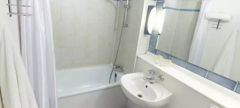 Отель Kyriad Niort   La Crèche