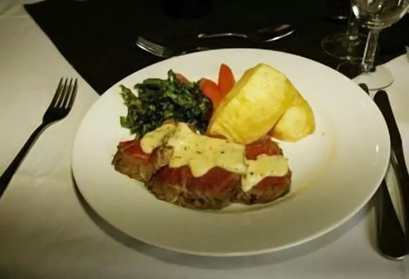 酒店 Matumi Game Lodge