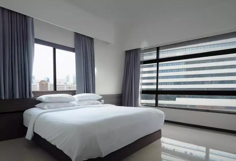 هتل Pinnacle Lumpinee Park