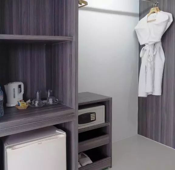 هتل Pinnacle Lumpinee Park