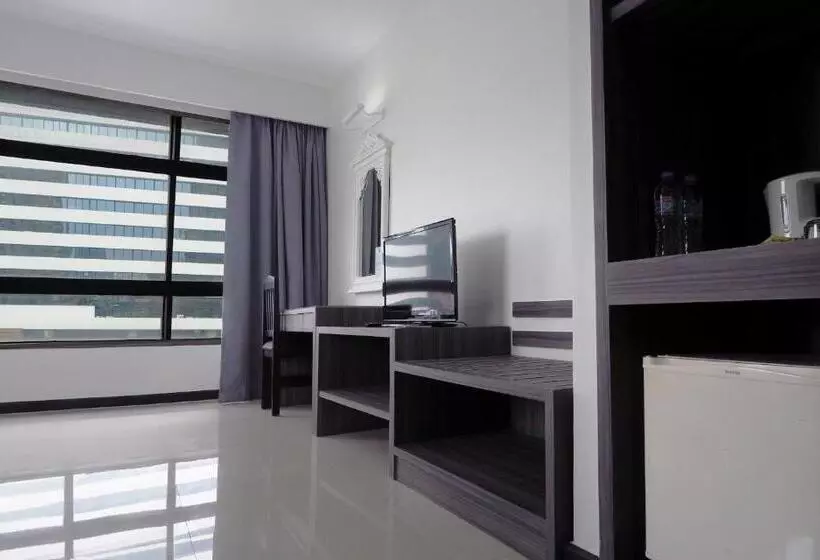 هتل Pinnacle Lumpinee Park