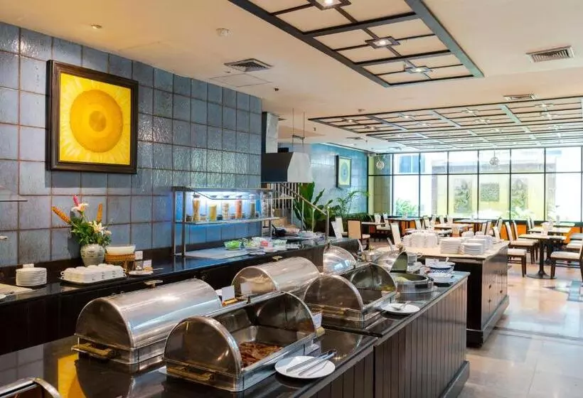 هتل Pinnacle Lumpinee Park