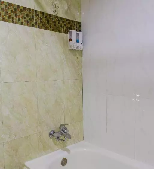 هتل Pinnacle Lumpinee Park