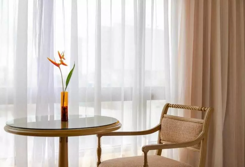 هتل Pinnacle Lumpinee Park