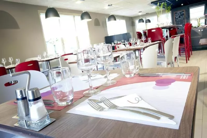 Hotel Rbx Roubaix Centre