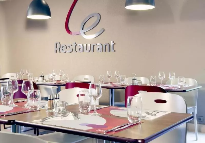 Hotel Rbx Roubaix Centre