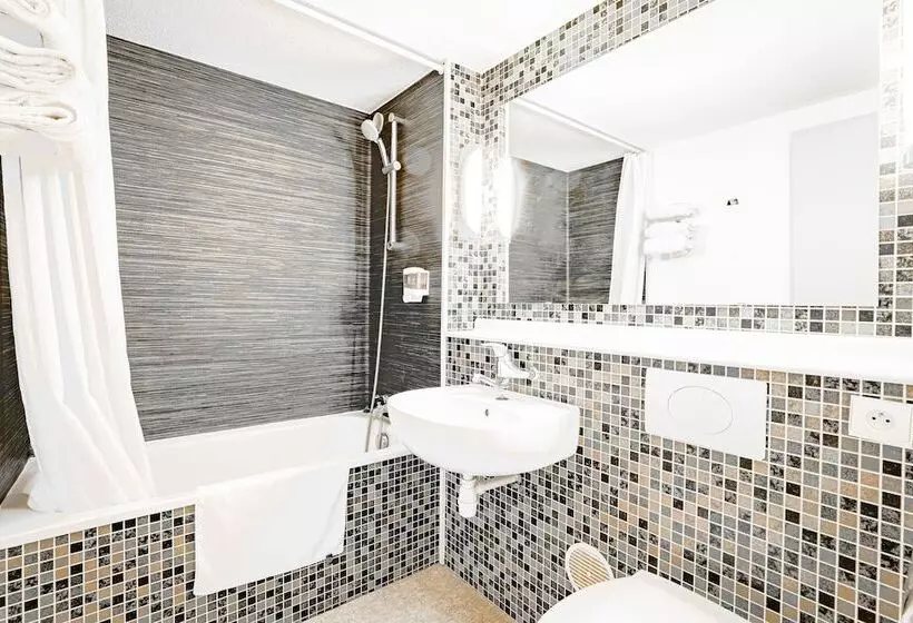 Hotel Rbx Roubaix Centre