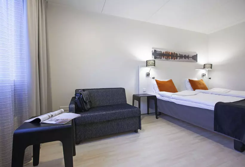 ホテル Scandic Järvenpää