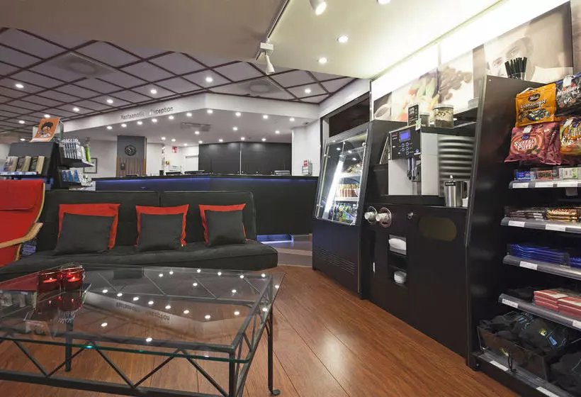 ホテル Scandic Järvenpää