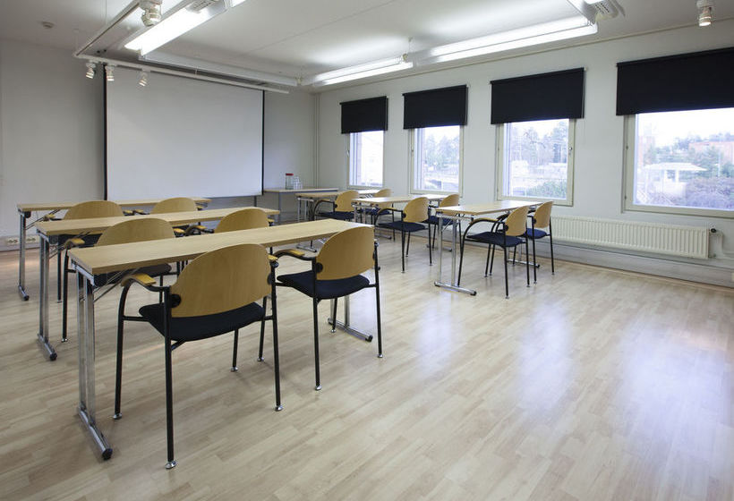 בית מלון כפרי Scandic Järvenpää