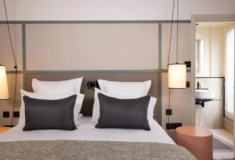 ホテル Hôtel Toujours & Spa