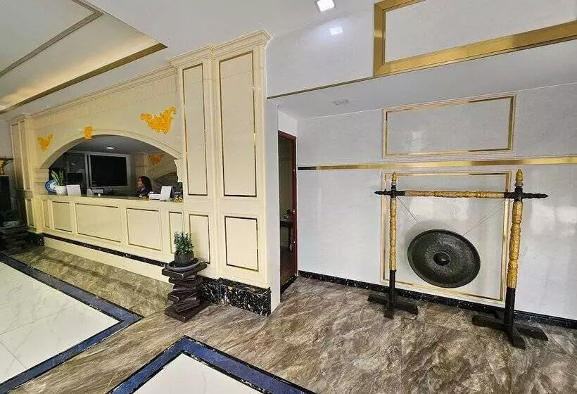 Mermaid Beach Resort