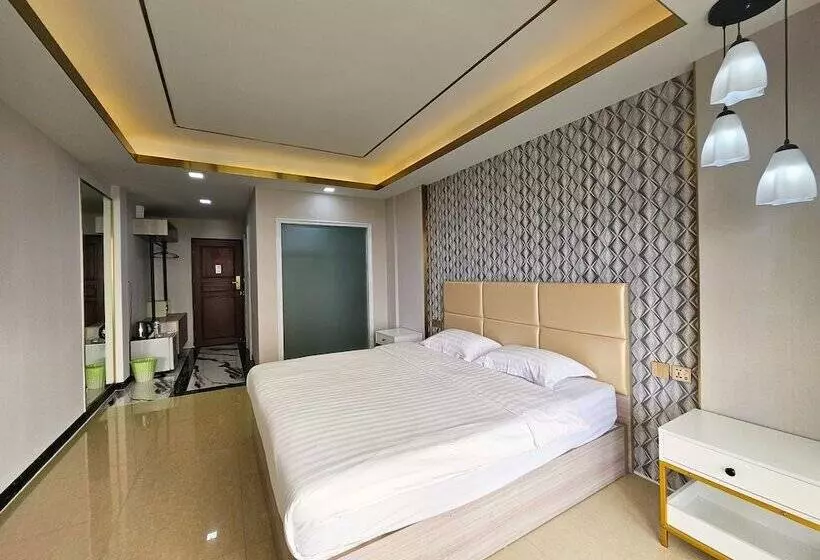 Mermaid Beach Resort