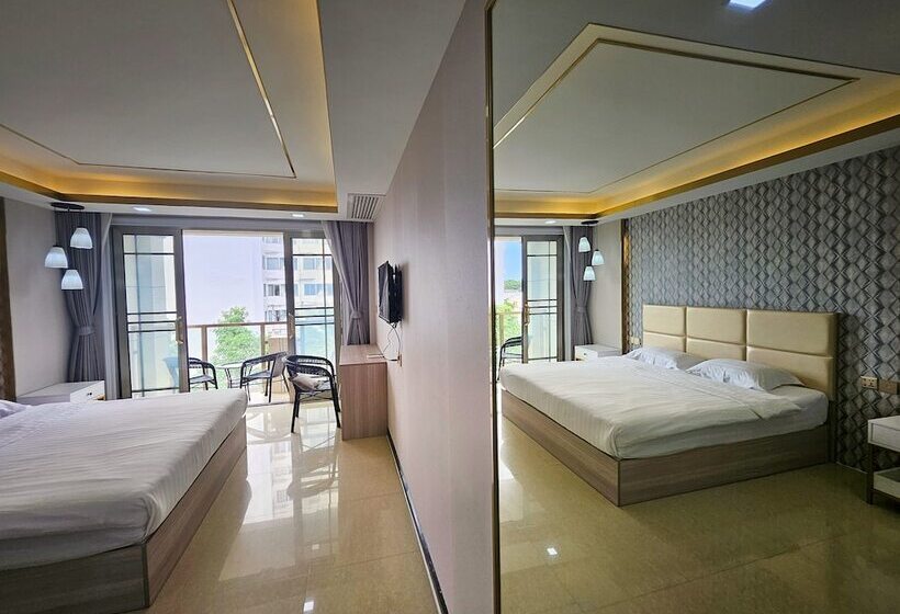 Mermaid Beach Resort