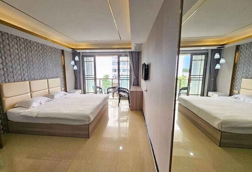 Mermaid Beach Resort