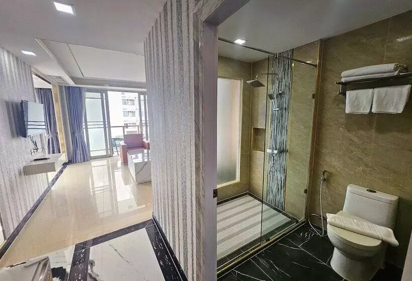 Mermaid Beach Resort