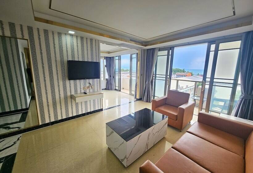 Mermaid Beach Resort