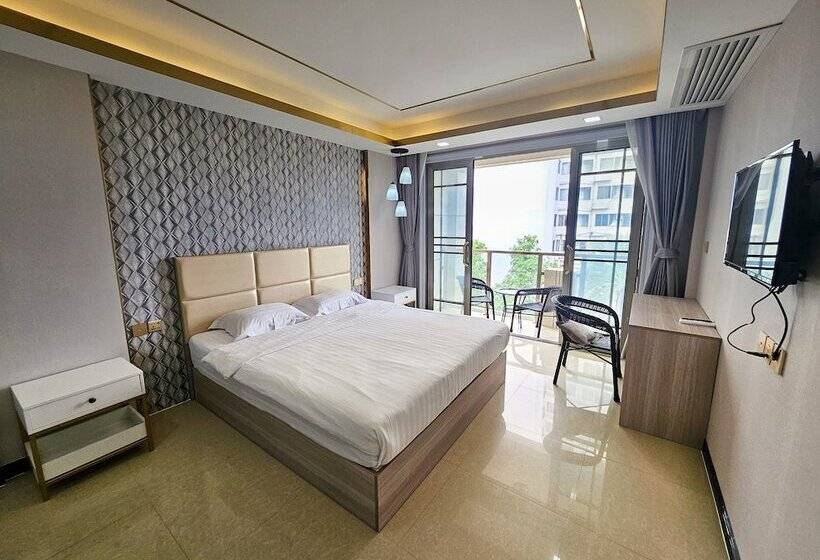 Mermaid Beach Resort