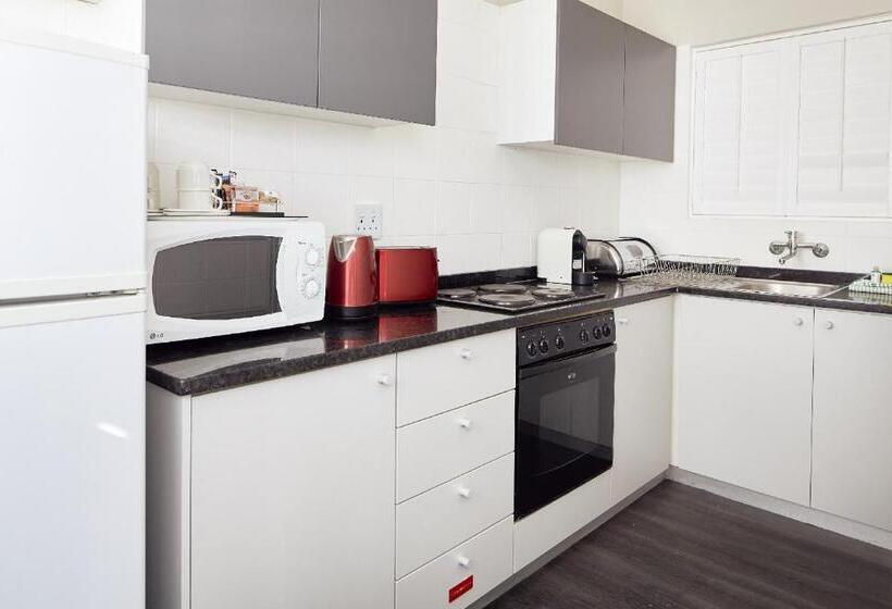 منتجع First Group Riviera Suites