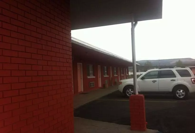 モーテル The Golden Spur