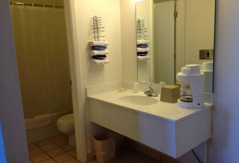 汽车旅馆  The Golden Spur