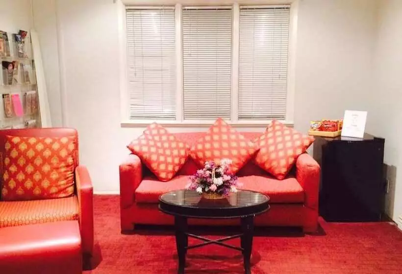 モーテル The Golden Spur