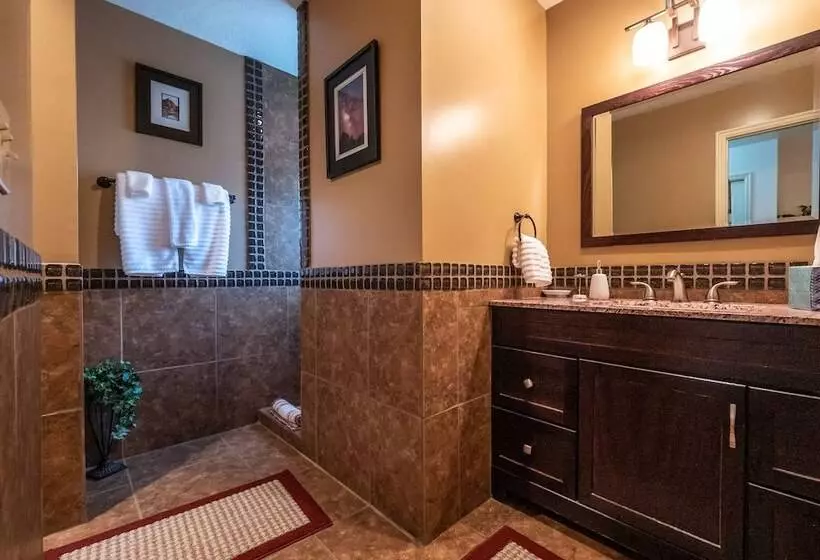 Harvest House Bed And Breakfast