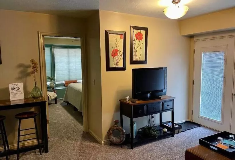 Harvest House Bed And Breakfast