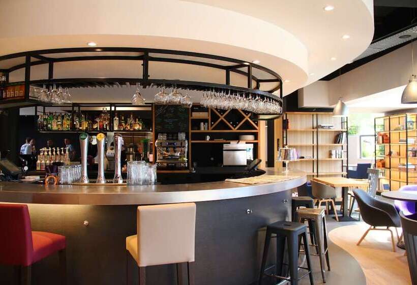 هتل Campanile Nice Aéroport