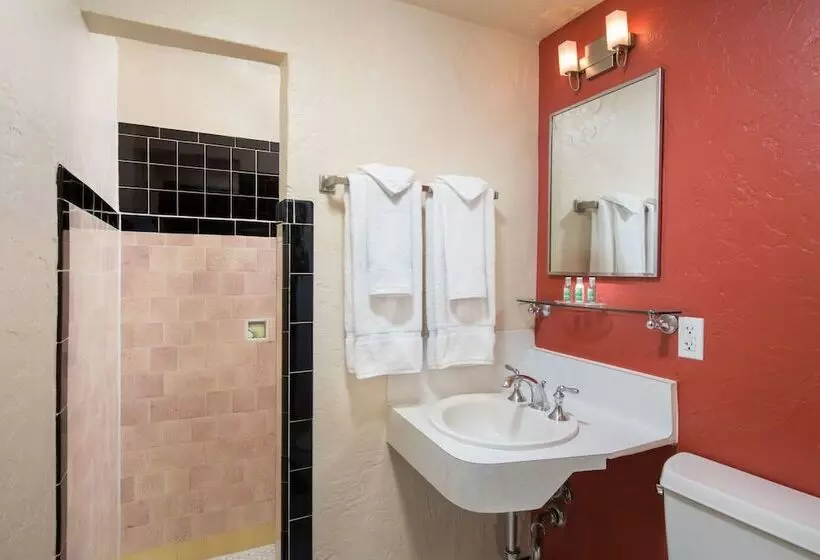 בית מלון כפרי Golden Gate Casino