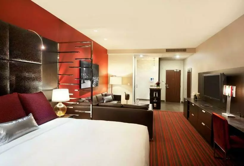 בית מלון כפרי Golden Gate Casino