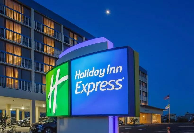 هتل Holiday Inn Express Nags Head Oceanfront, An Ihg