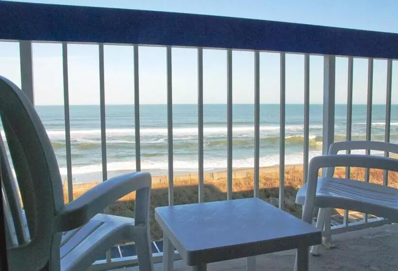 هتل Holiday Inn Express Nags Head Oceanfront, An Ihg