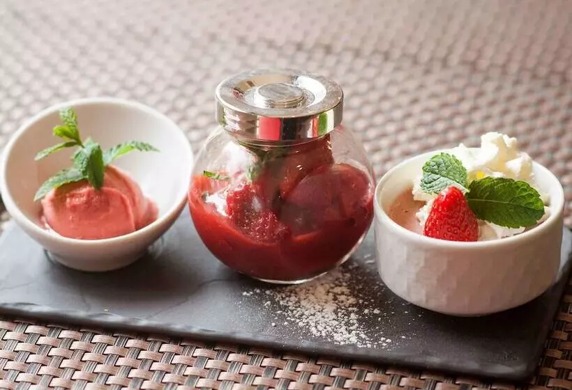 Отель Ibis Avallon