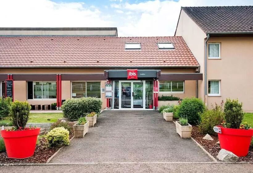 Отель Ibis Avallon