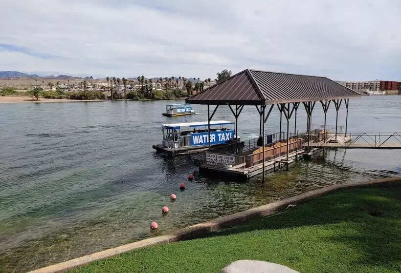 בית מלון כפרי The New Pioneer