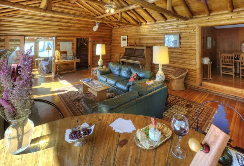 ホテル Silver Forest Inn
