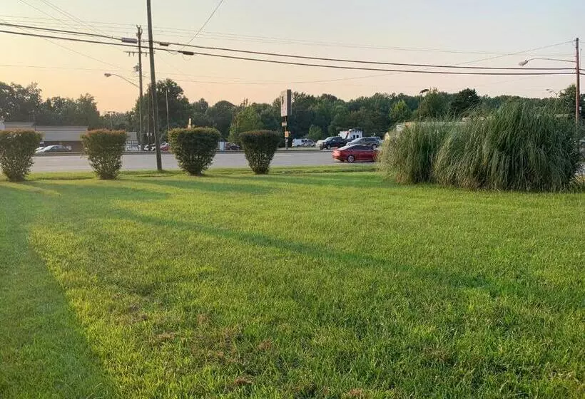 Мотель Americas Best Value Inn Roxboro