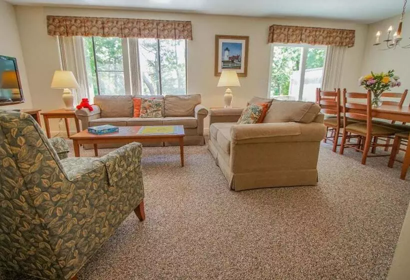 Brewster Green Resort