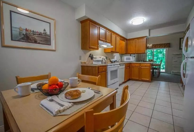 Brewster Green Resort