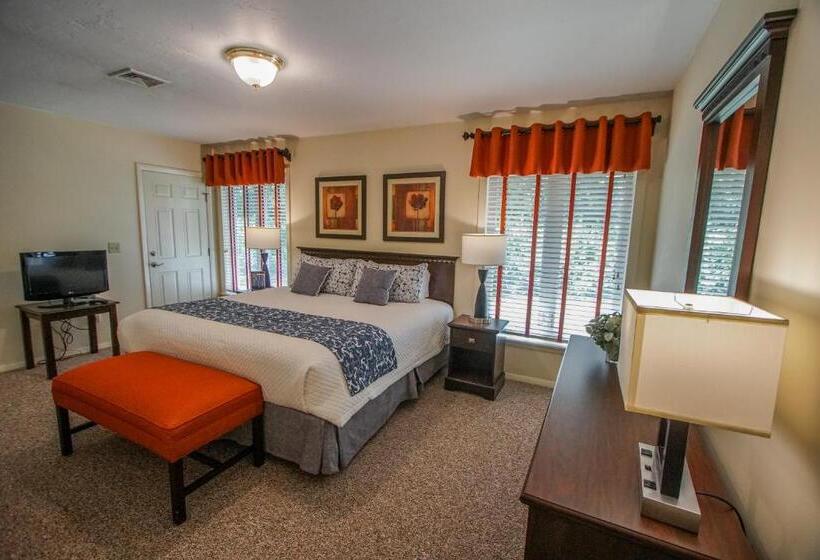 Brewster Green Resort