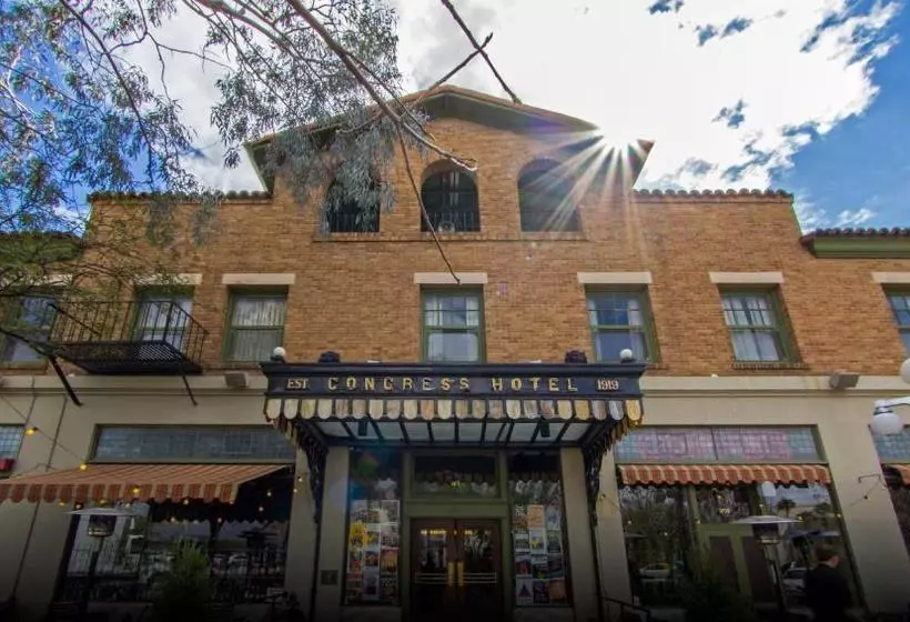 Hotel Congress