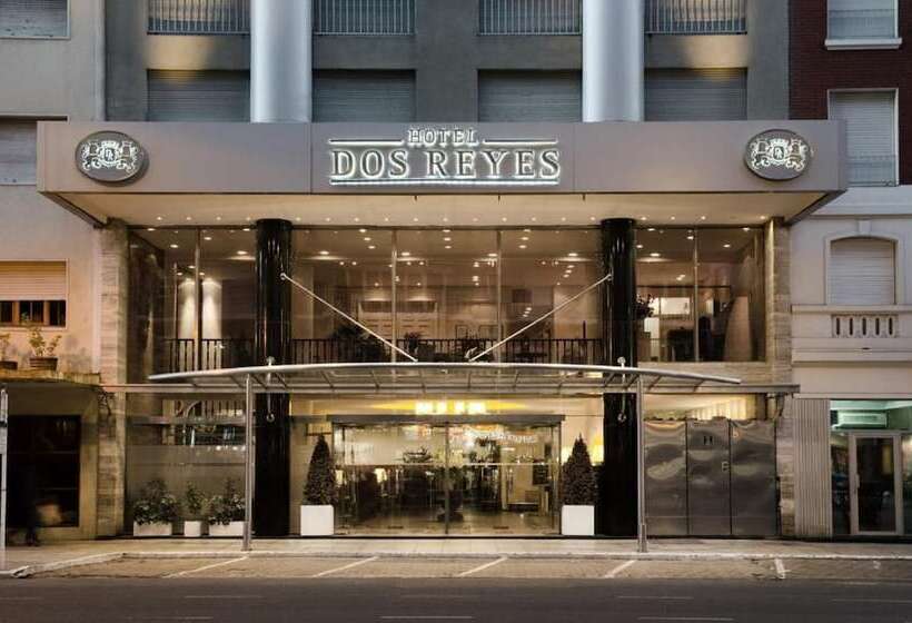 هتل Dos Reyes