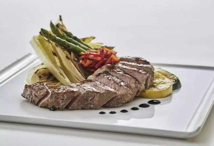 Four Seasons Hotel Las Vegas