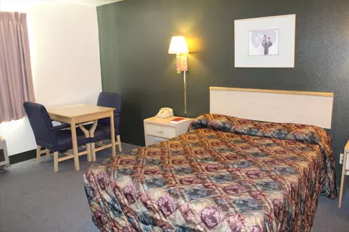 هتل Goodnite Inn And Suites