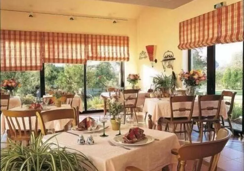 فندق L Hôtel Des Bords De L Ill