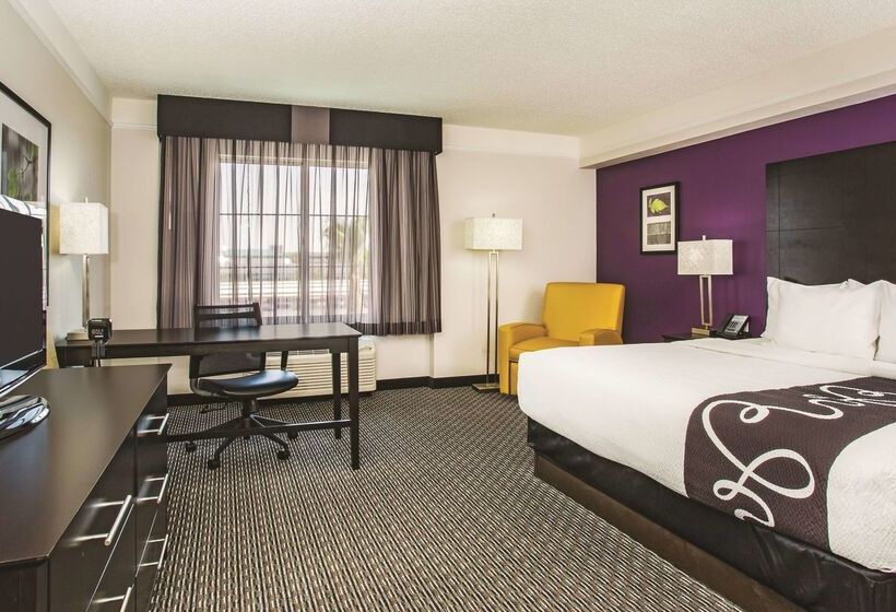 فندق La Quinta By Wyndham Las Vegas Summerlin Tech