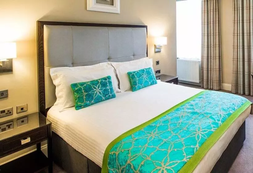 Отель Leonardo Edinburgh City