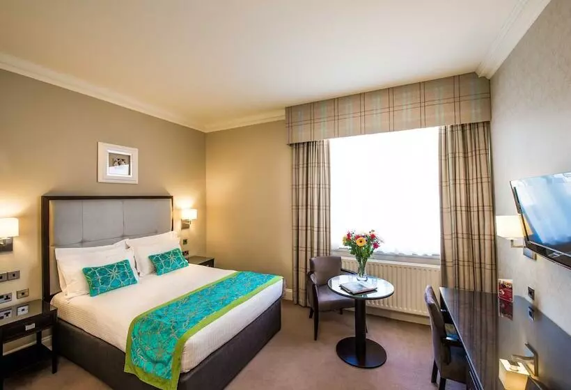 Отель Leonardo Edinburgh City