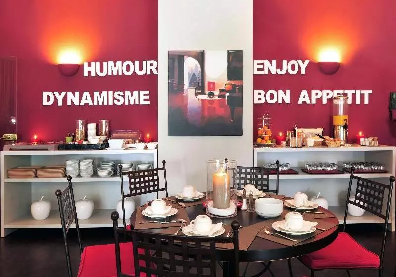 Отель Les Jardins d'Adalric